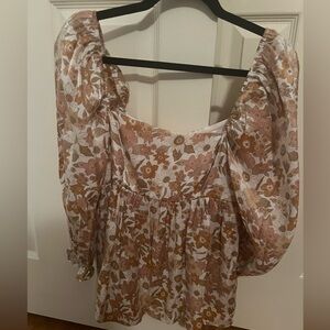 Women’s Floral Blouse Medium
